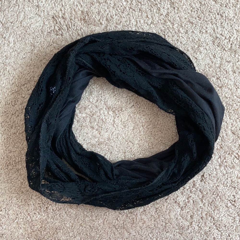 Delia’s Black Infinity Scarf